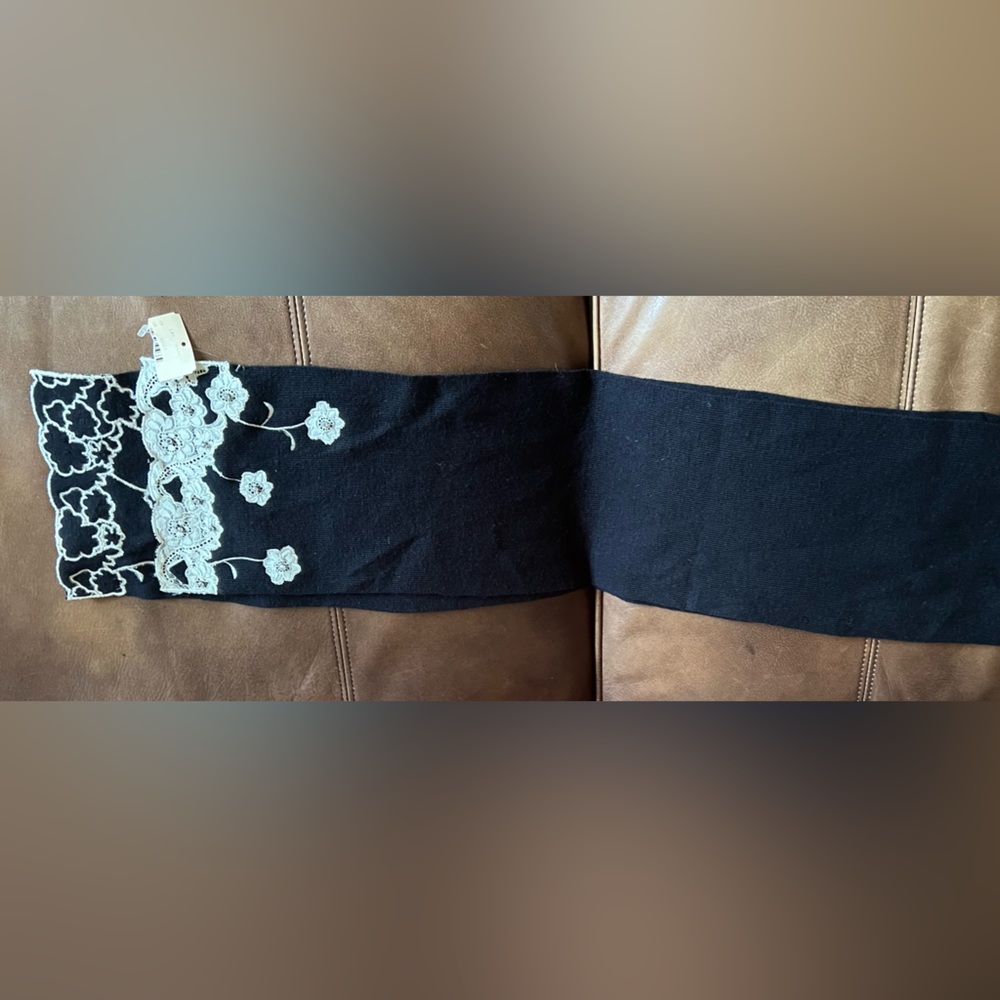 New York and Company Black And Cream Flower embellished winter scarf